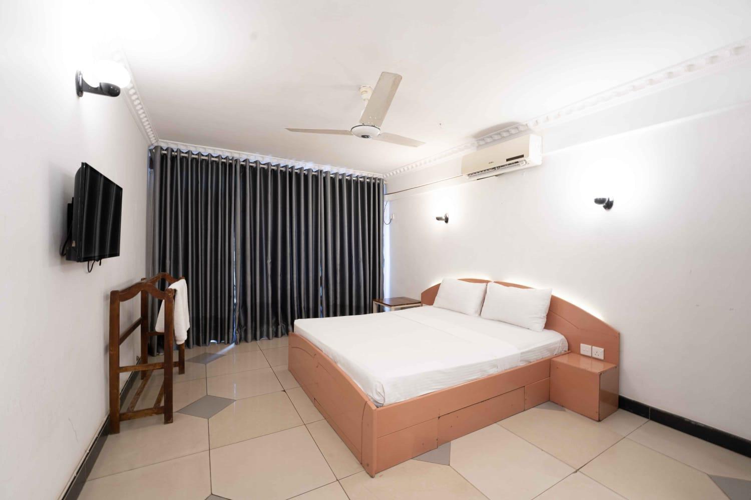 נגומבו Topaz Beach Hotel מראה חיצוני תמונה
